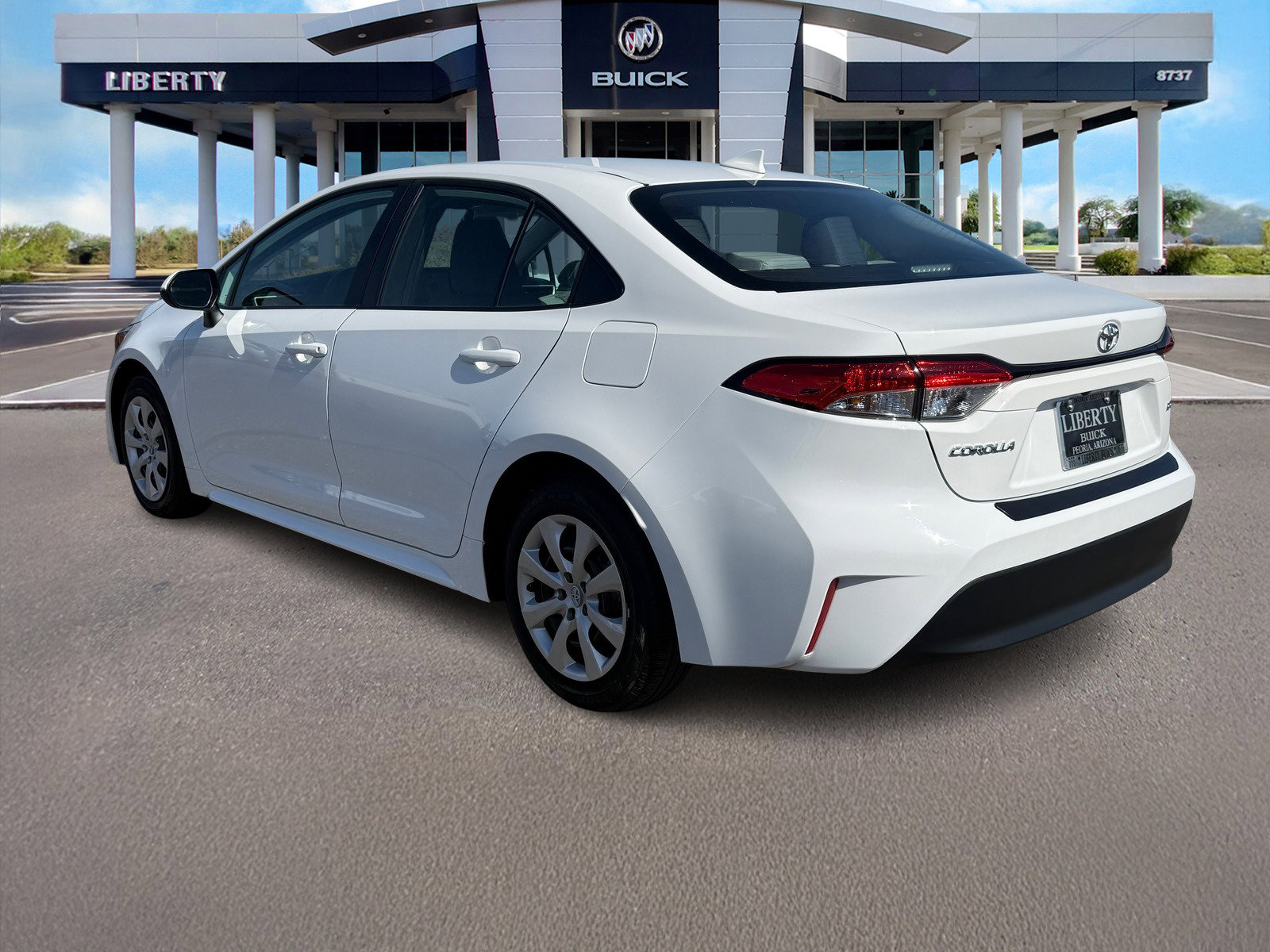 Used 2025 Toyota Corolla LE image 6