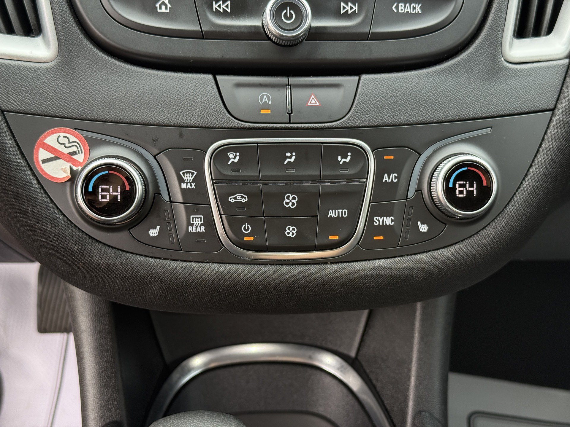 Used 2025 Chevrolet Malibu LT FWD image 15