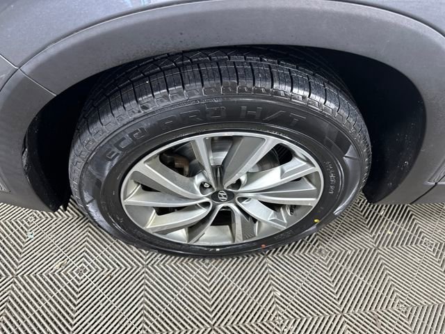 Used 2019 Hyundai Santa Fe Limited image 10