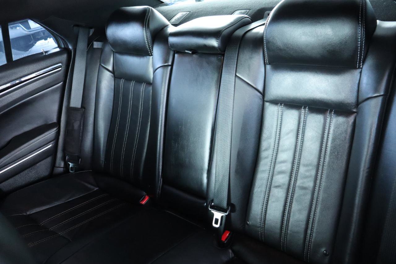 Used 2018 Chrysler 300 S w/ Beats Audio Group RWD image 30