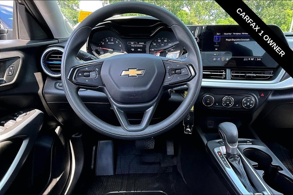 Used 2026 Chevrolet Trax LS w/ LS Convenience Package FWD image 10