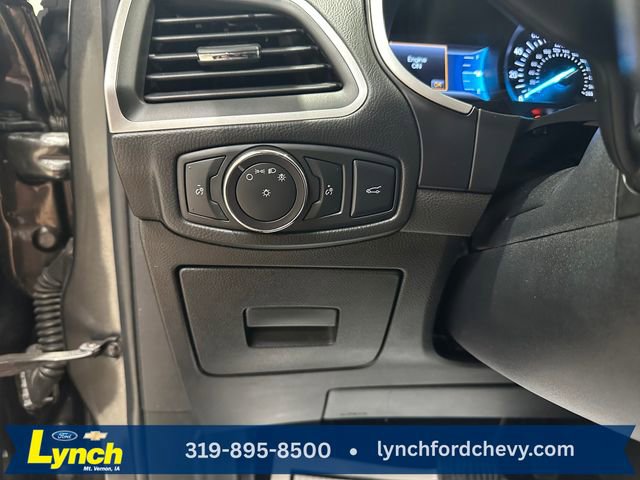 Used 2017 Ford Edge SEL w/ Equipment Group 201A AWD/4WD image 16