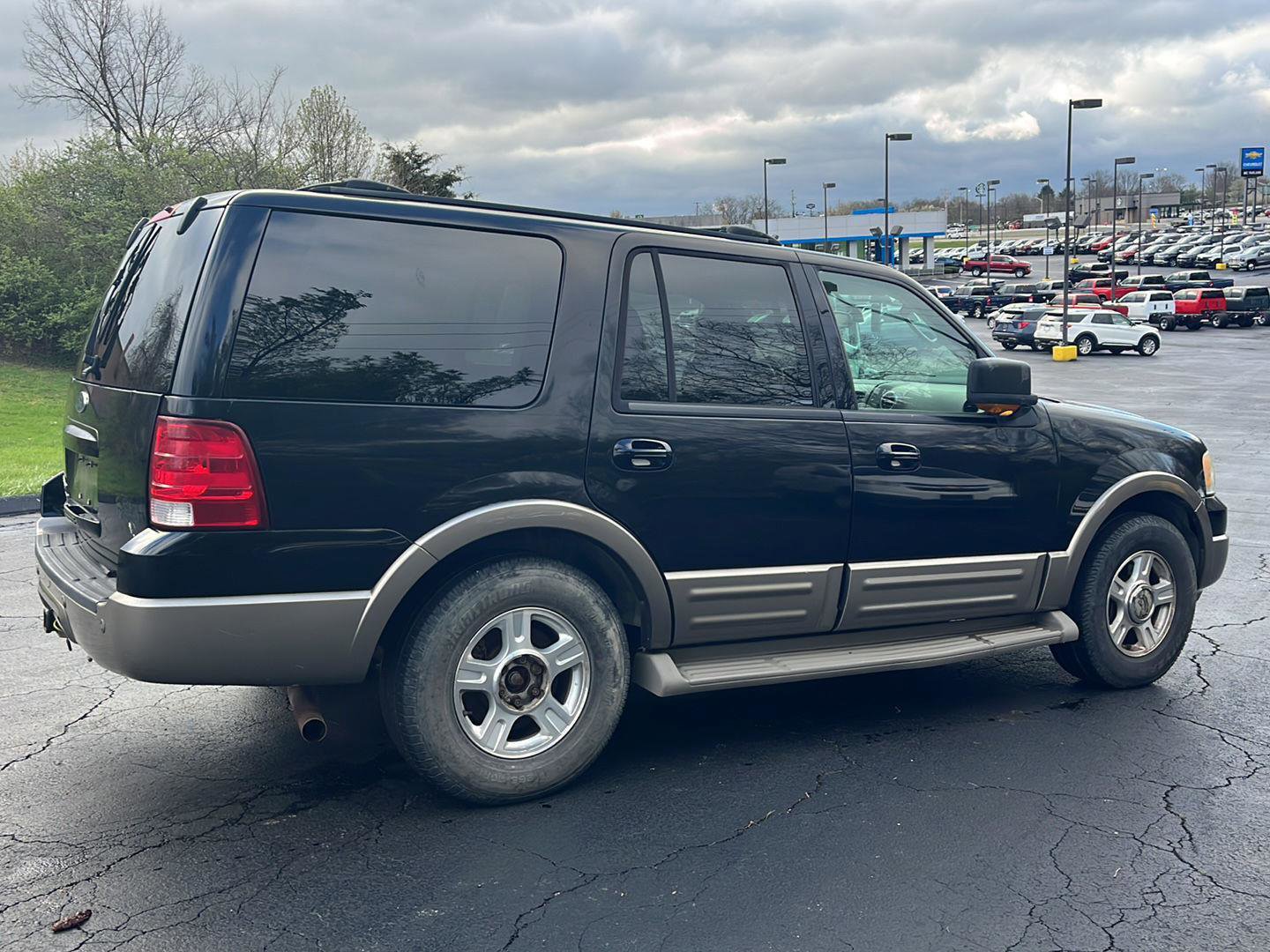 Used 2003 Ford Expedition Eddie Bauer image 4