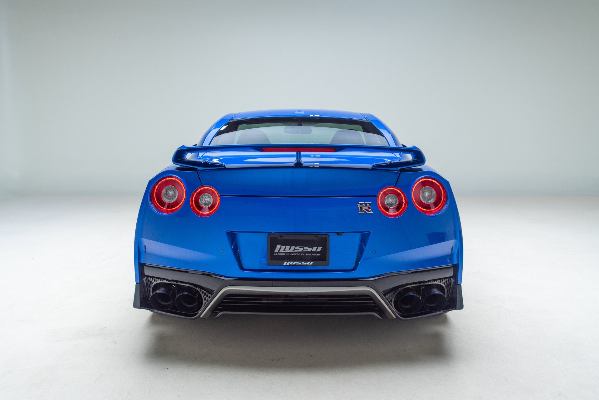 Used 2021 Nissan GT-R Premium AWD/4WD image 8