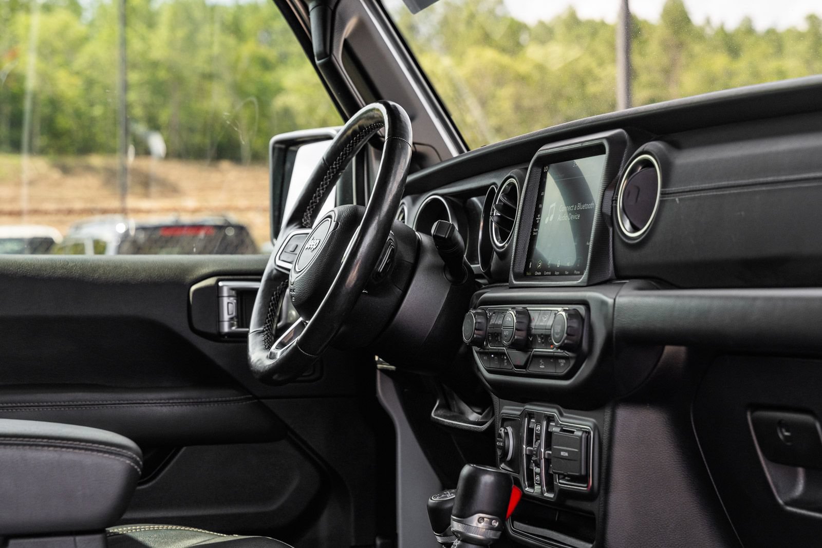 Used 2023 Jeep Wrangler Unlimited Sahara w/ Cold Weather Group AWD/4WD image 12