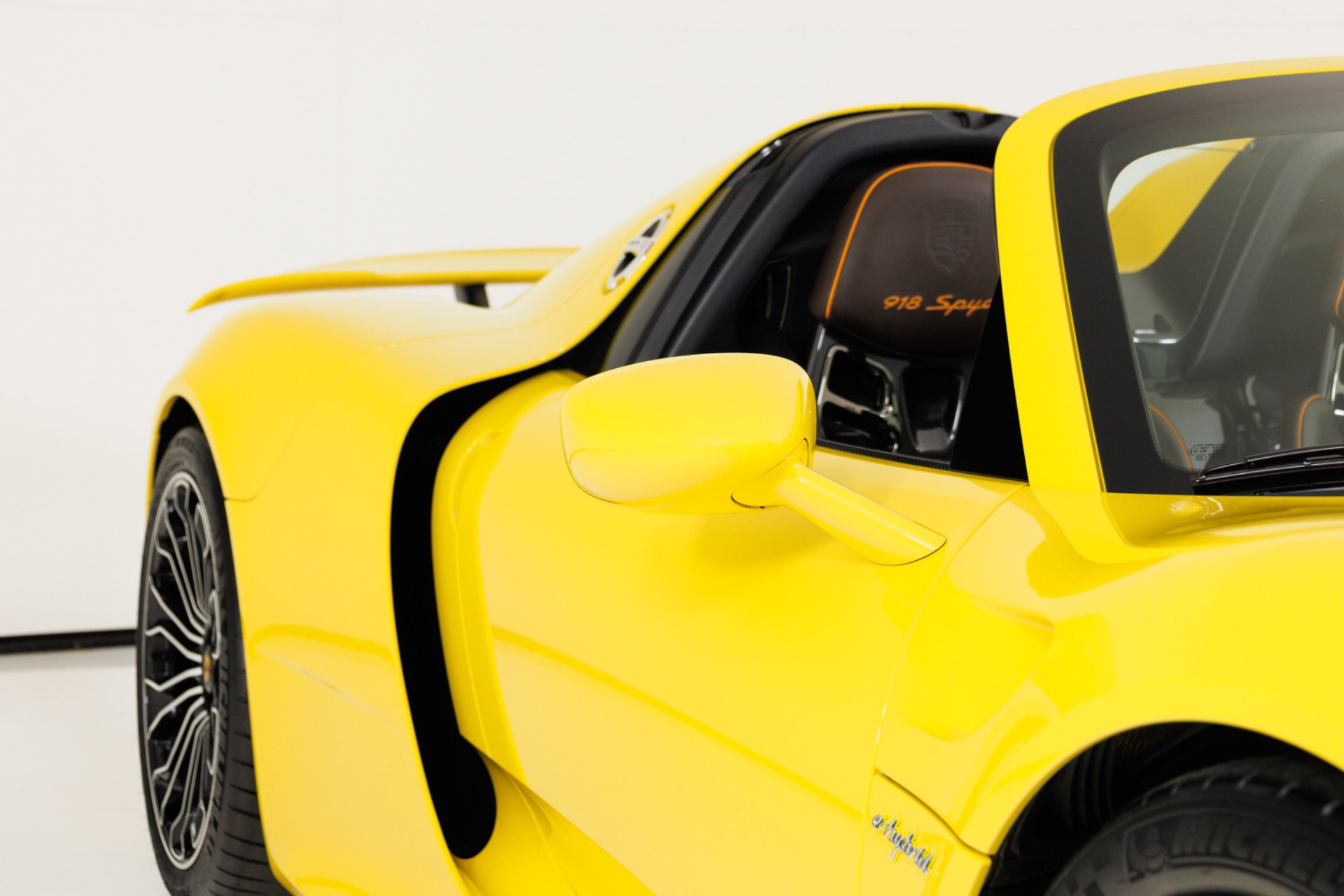 Used 2015 Porsche 918 Spyder AWD/4WD image 58