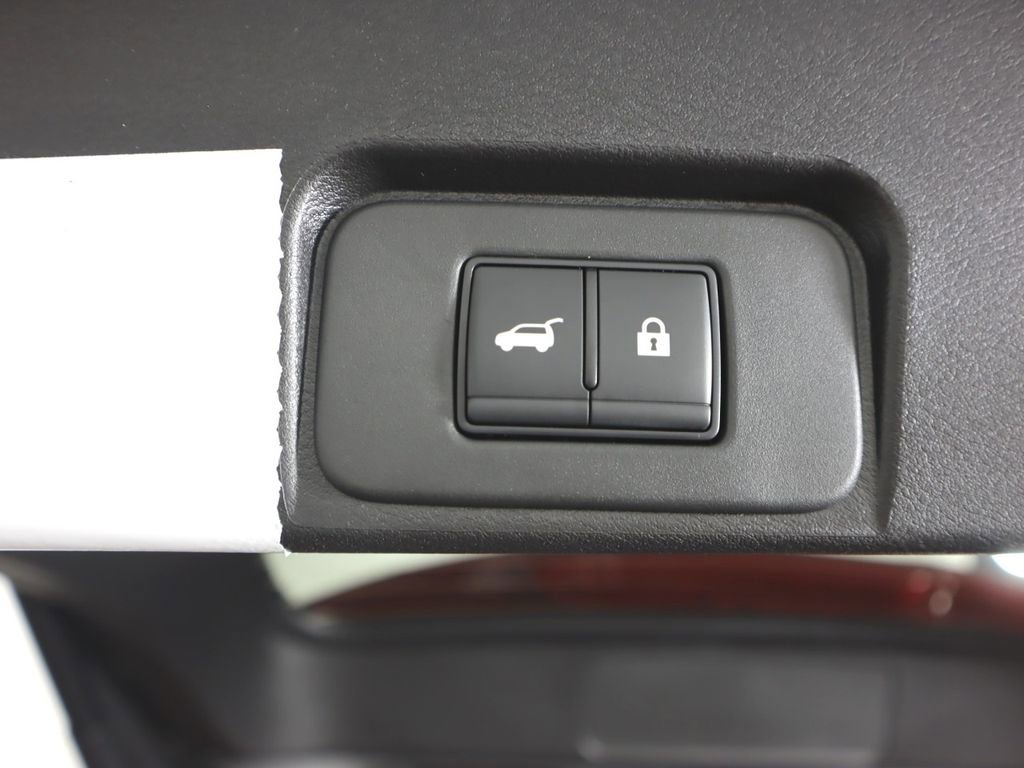 New 2026 Nissan Rogue SV w/ SV Premium Package image 31