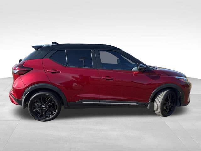 Certified 2024 Nissan Kicks SR w/ SR Premium Package FWD image 9