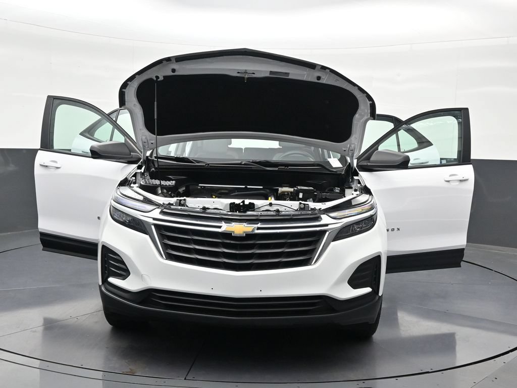 Used 2023 Chevrolet Equinox LS w/ Driver Confidence II Package AWD/4WD image 36