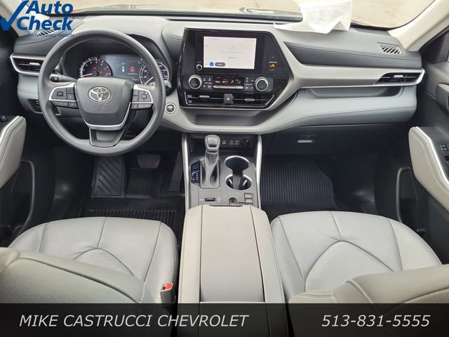 Used 2023 Toyota Highlander L image 10