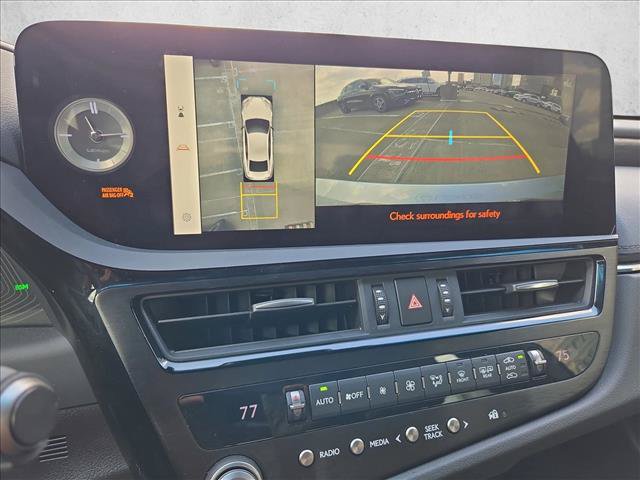 Used 2023 Lexus ES 350 Ultra Luxury w/ Accessory Package (Z2) FWD image 10