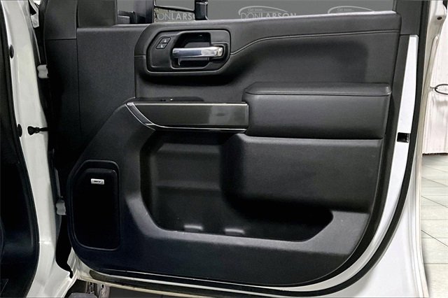 Used 2023 GMC Sierra 2500 AT4 w/ AT4 Preferred Package image 13