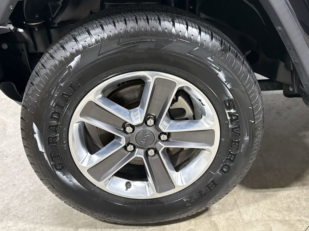Used 2020 Jeep Wrangler Unlimited Sahara image 26