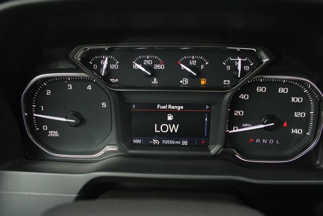 Used 2022 GMC Sierra 2500 AT4 w/ AT4 Preferred Package image 12