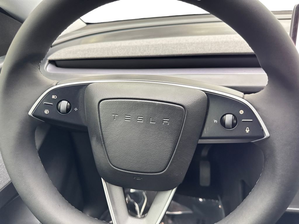 Used 2026 Tesla Model Y 2WD image 52