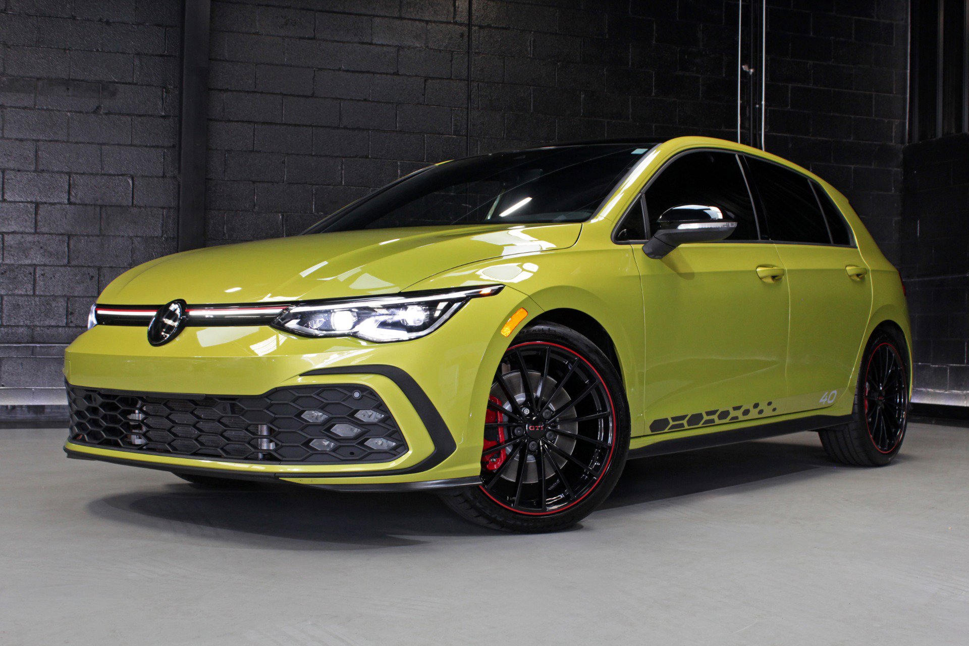 Used 2023 Volkswagen GTI 40th Anniversary Edition FWD image 78