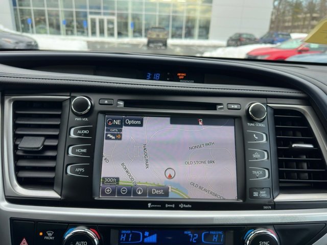 Used 2018 Toyota Highlander XLE image 11