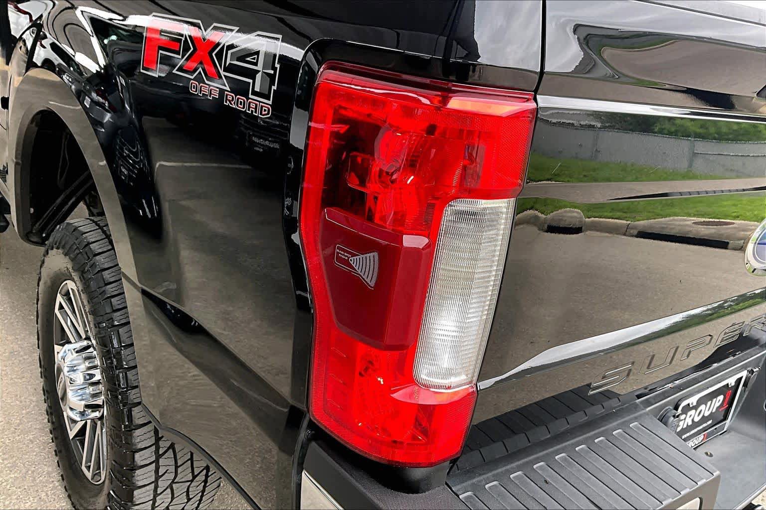 Used 2017 Ford F250 Lariat w/ Lariat Value Package image 28
