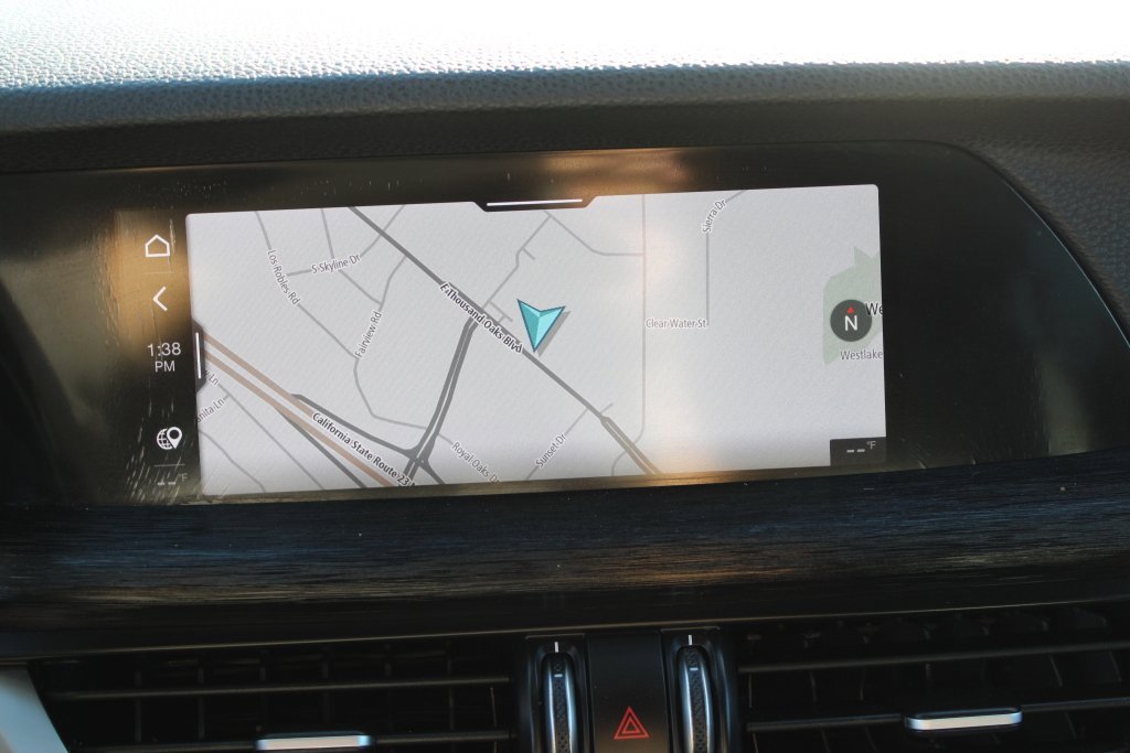 Used 2022 Alfa Romeo Stelvio Sprint image 18