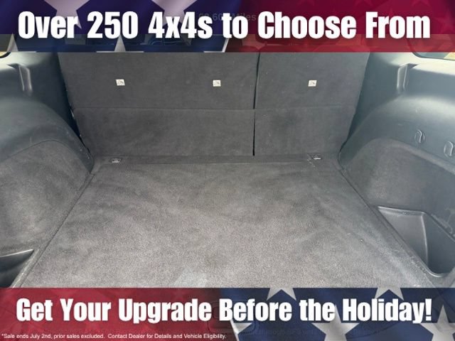 Used 2018 Jeep Grand Cherokee Laredo AWD/4WD image 13