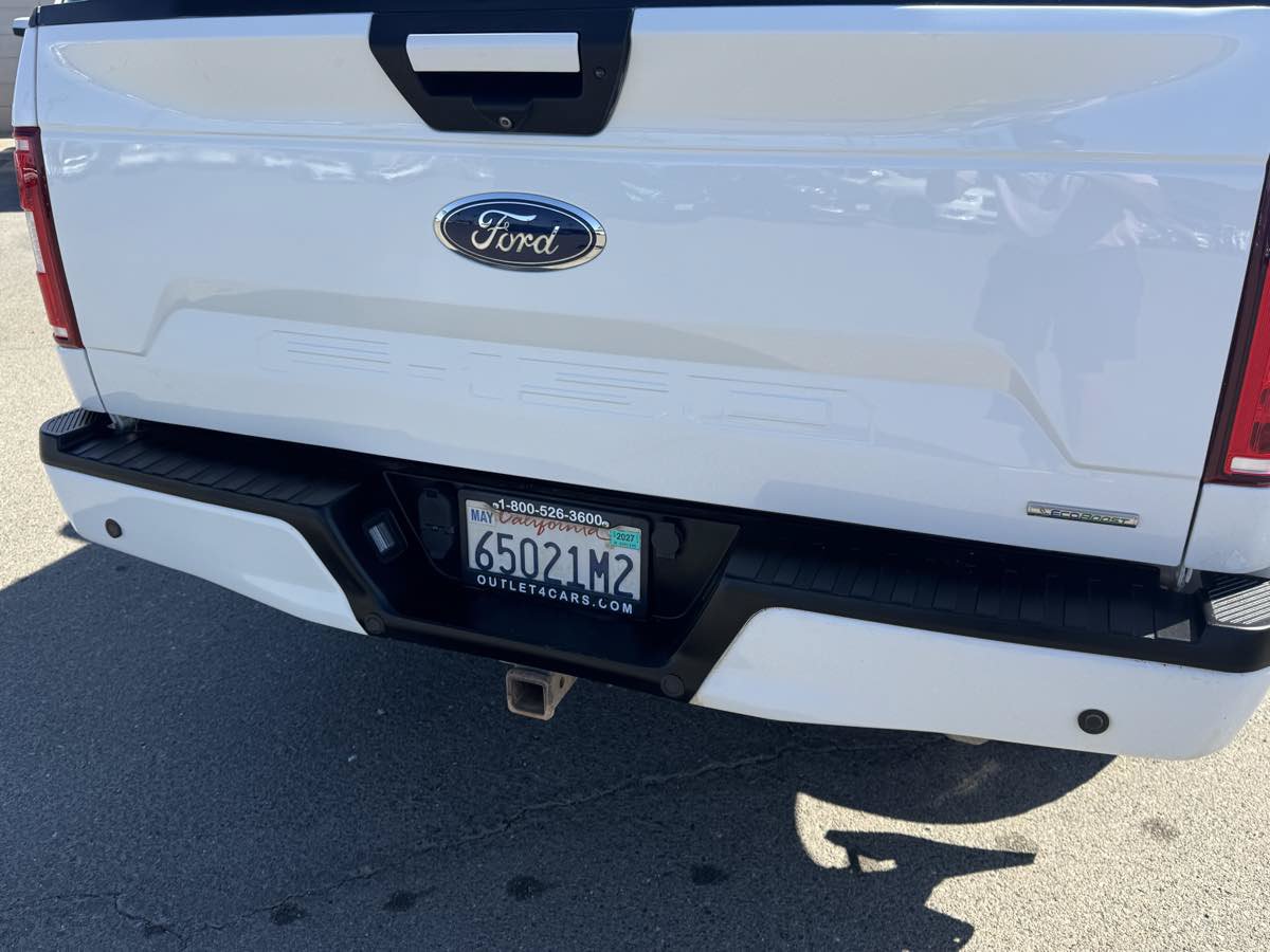 Used 2018 Ford F150 XLT w/ Equipment Group 302A Luxury AWD/4WD image 9