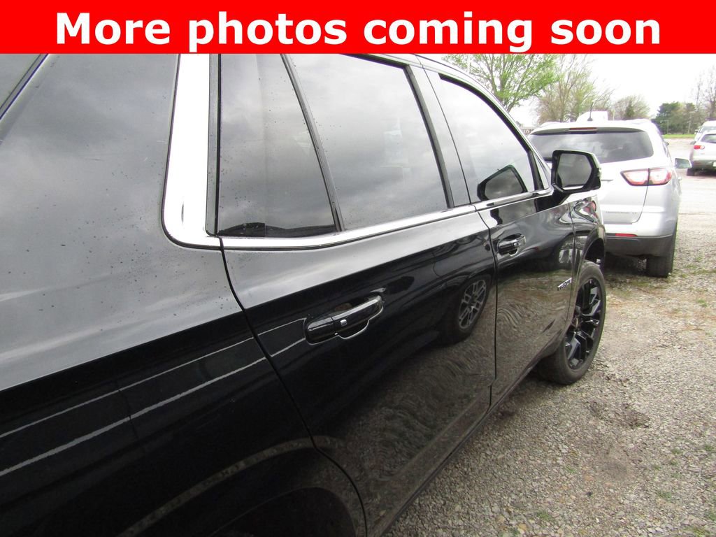 Used 2022 Chevrolet Tahoe LT w/ LT Signature Package AWD/4WD image 6