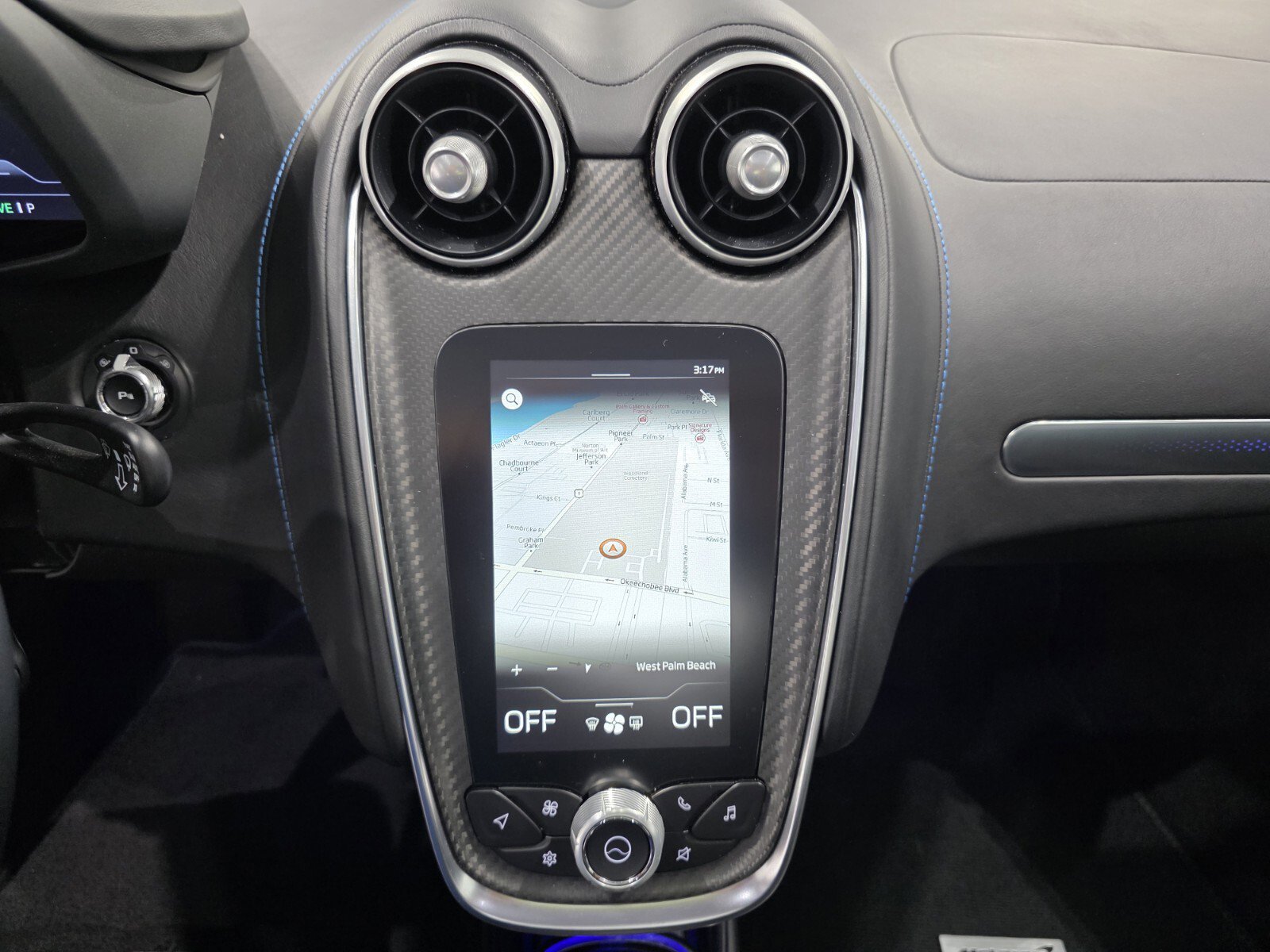 Used 2023 McLaren GT image 13