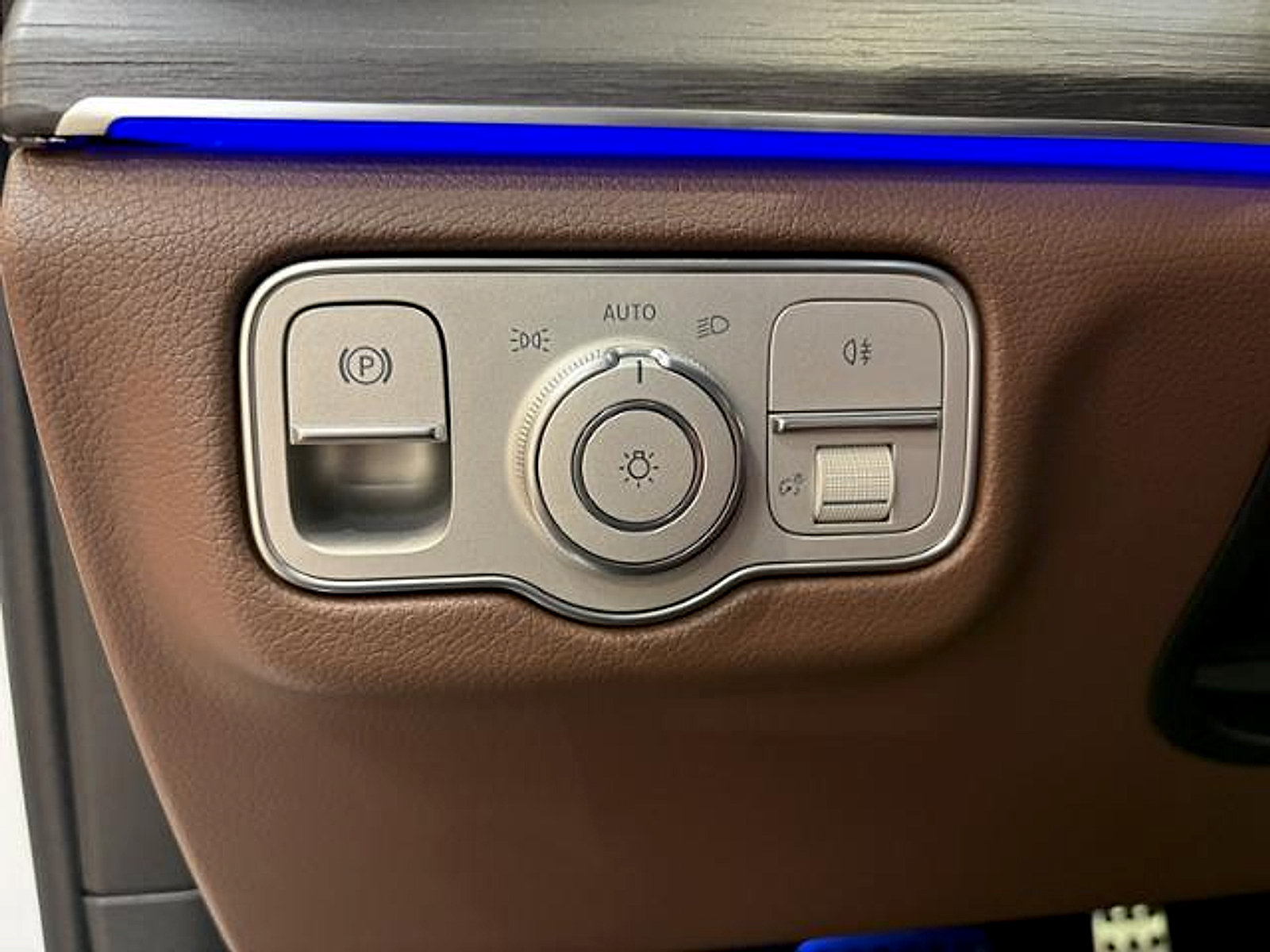 New 2026 Mercedes-Benz GLS 450 4MATIC image 15