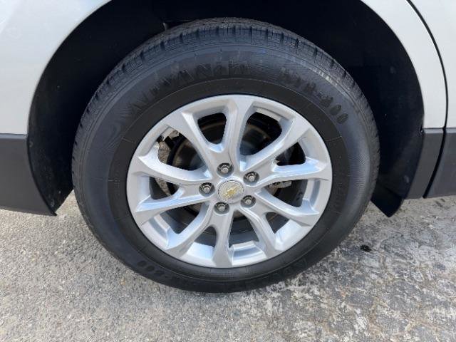 Used 2021 Chevrolet Equinox LT AWD/4WD image 14