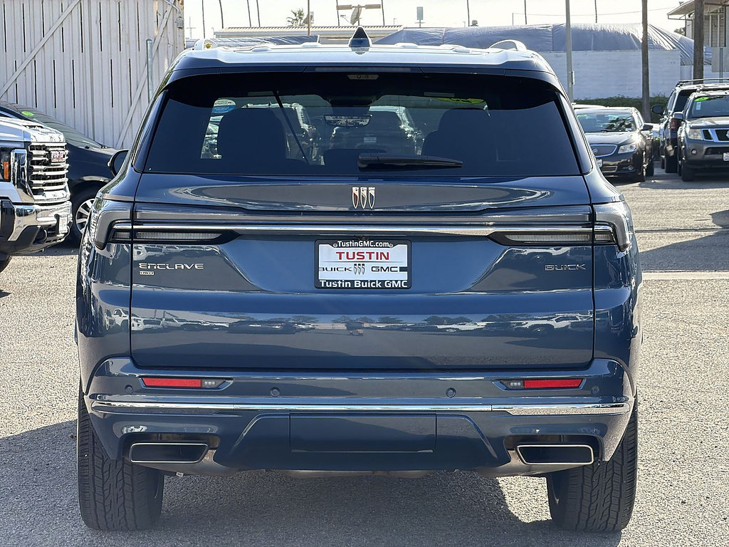 Used 2025 Buick Enclave Avenir w/ Super Cruise Package AWD/4WD image 6