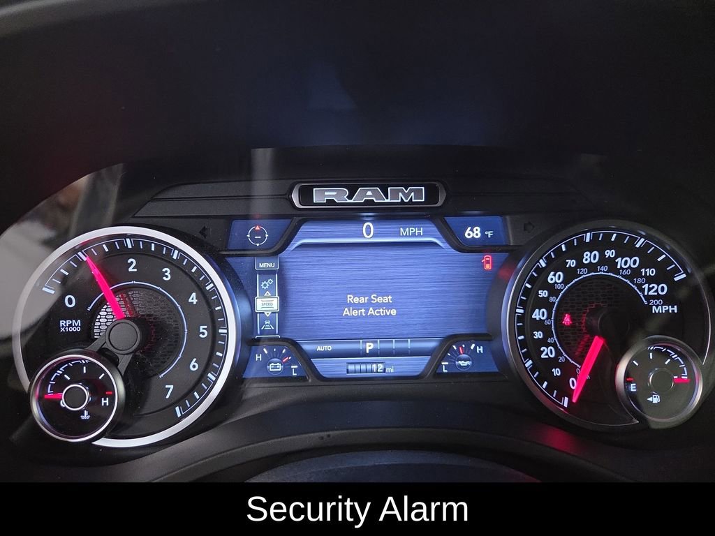 New 2026 RAM 1500 4x4 Crew Cab image 16