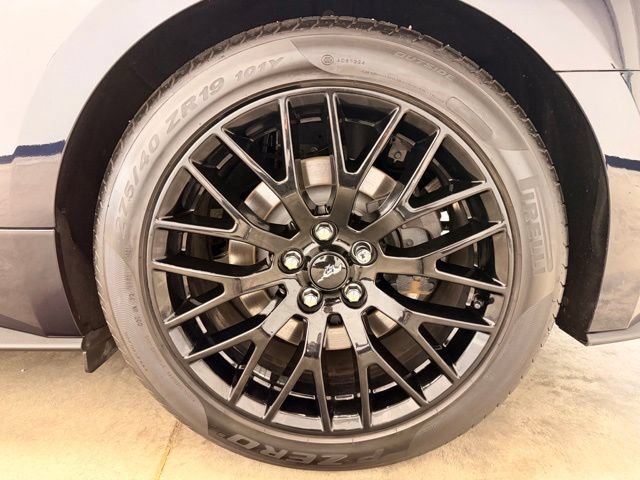Used 2021 Ford Mustang GT Premium w/ GT Performance Package RWD image 8