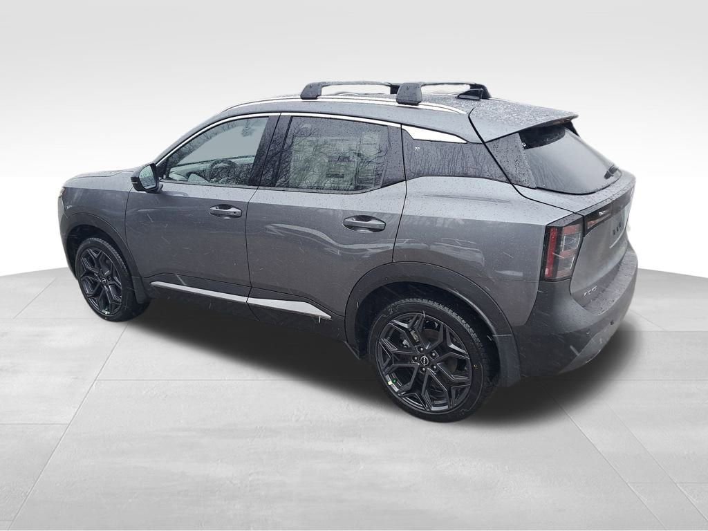 New 2026 Nissan Kicks SR w/ Cold Weather Package image 7