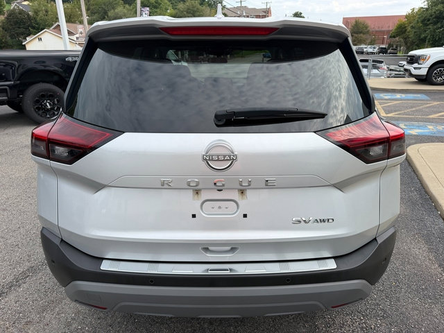 Used 2022 Nissan Rogue SV AWD/4WD image 5