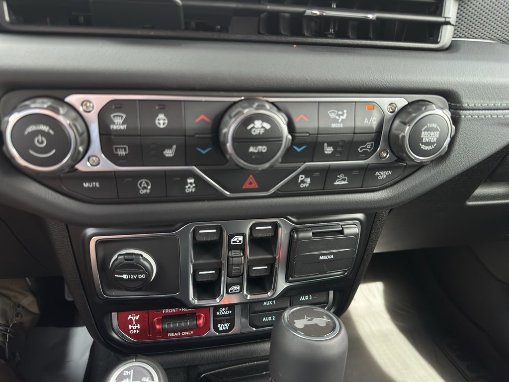 New 2026 Jeep Wrangler Unlimited Rubicon AWD/4WD image 16