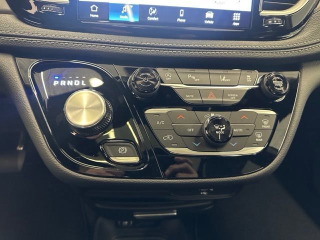 New 2026 Chrysler Pacifica Select w/ S Appearance Package image 31