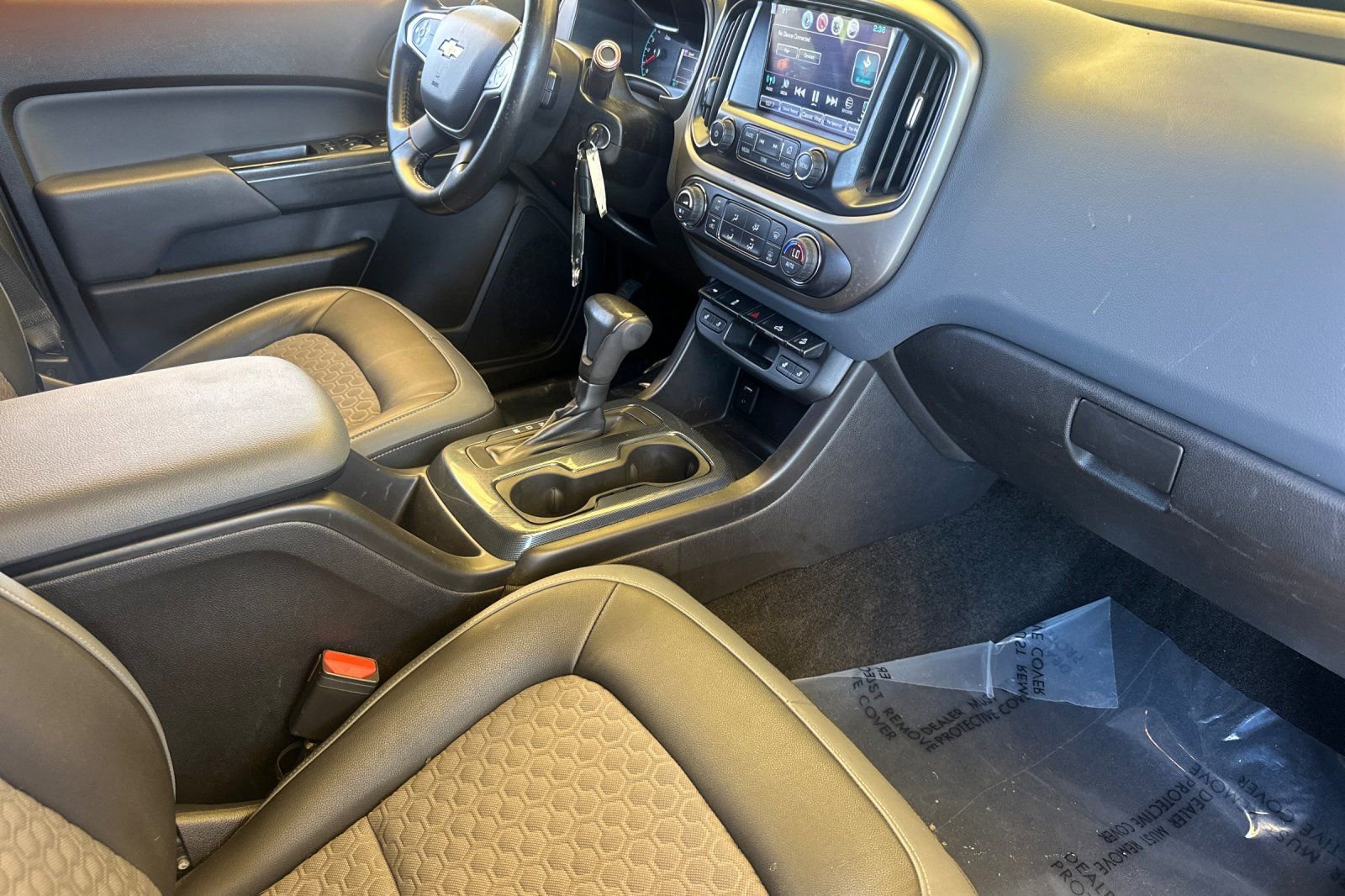 Used 2016 Chevrolet Colorado Z71 w/ Z71 Midnight Edition AWD/4WD image 18