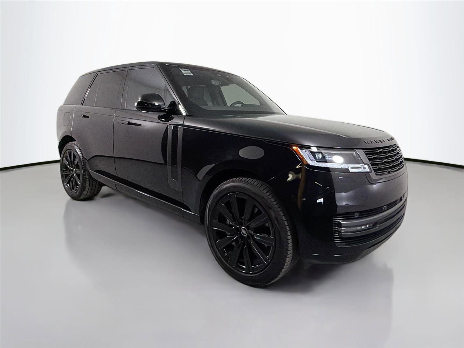 New 2025 Land Rover Range Rover SE AWD/4WD image 3