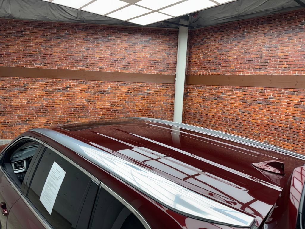 Used 2018 Toyota Highlander XLE image 24