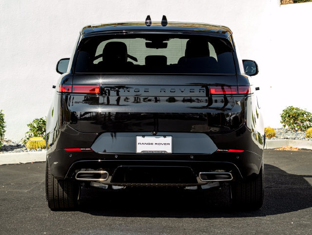 New 2026 Land Rover Range Rover Sport Dynamic SE AWD/4WD image 8