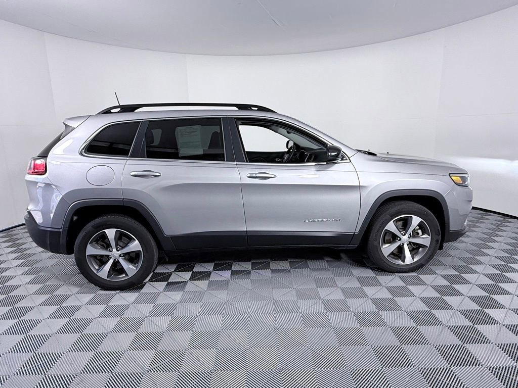 Used 2022 Jeep Cherokee Limited image 8