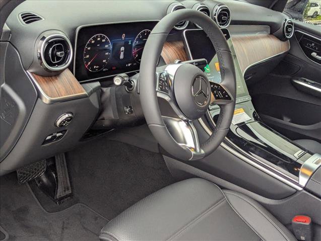 New 2026 Mercedes-Benz GLC 300 image 3