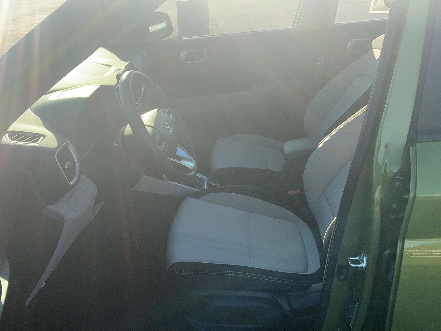 Certified 2024 Hyundai Venue SEL image 16