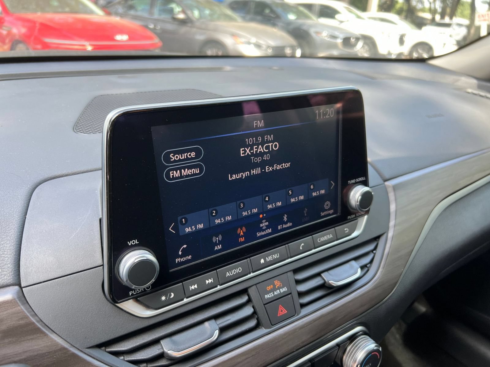 Used 2025 Nissan Altima 2.5 SV FWD image 20
