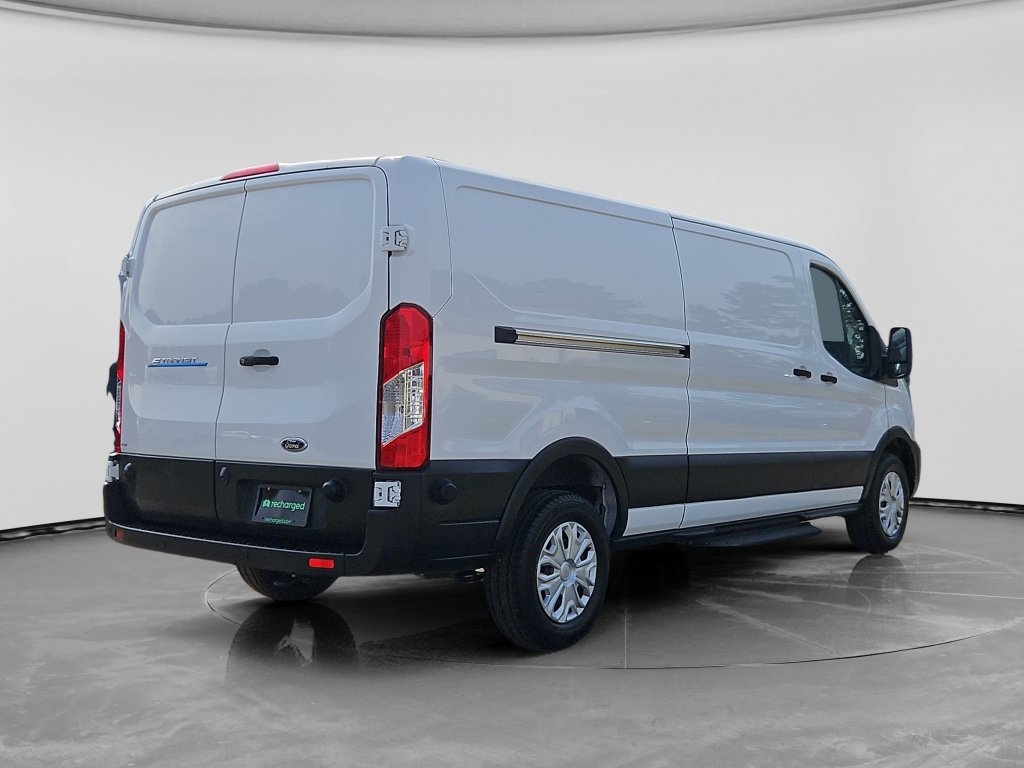 Used 2024 Ford E-Transit Low Roof RWD image 3