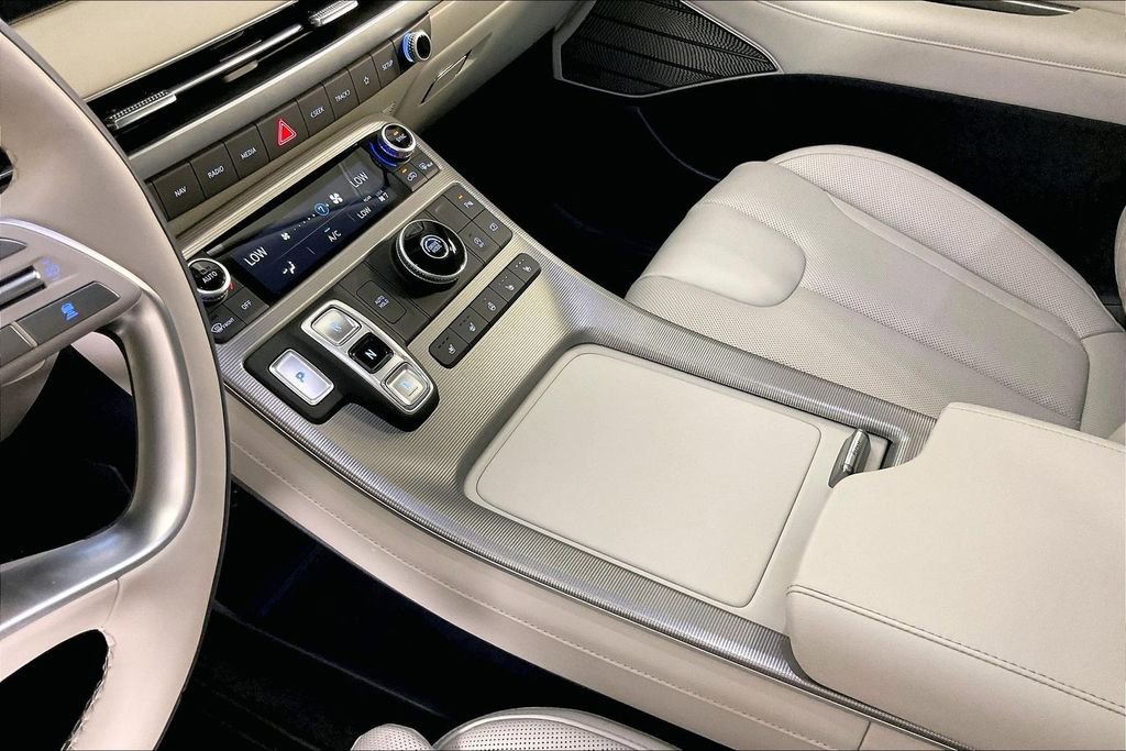 Used 2025 Hyundai Palisade Calligraphy image 19