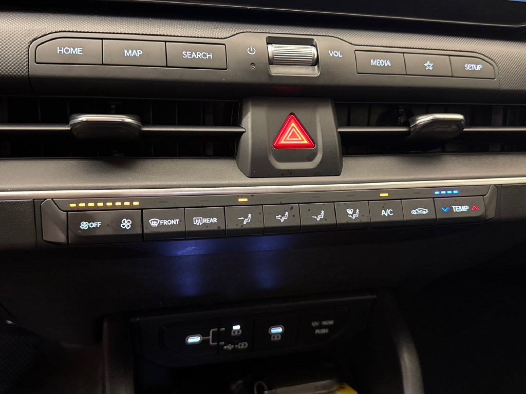 Used 2025 Kia K4 FWD image 26