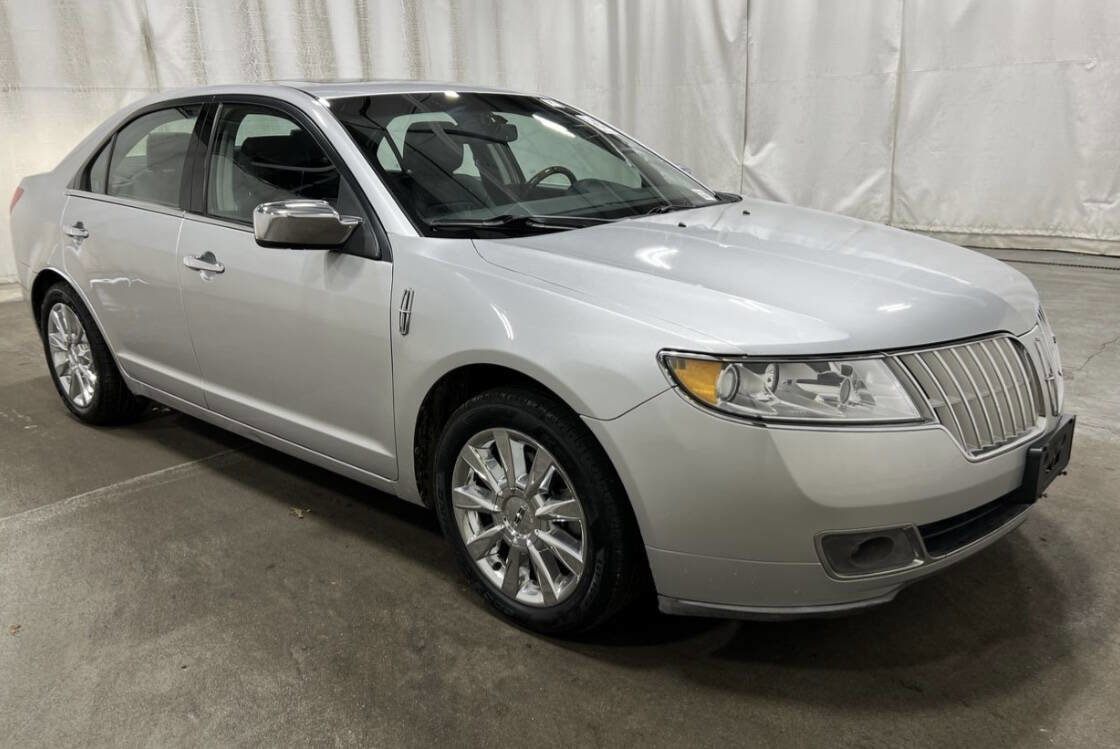 Used 2012 Lincoln MKZ AWD image 3
