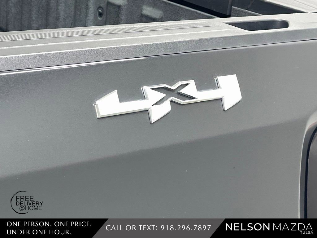 Used 2020 GMC Sierra 1500 SLT w/ SLT Premium Package image 16