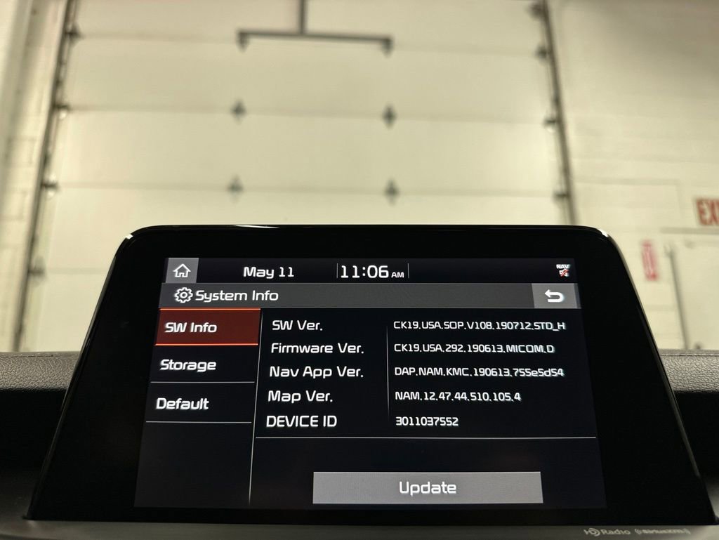 Used 2020 Kia Stinger GT1 AWD/4WD image 31